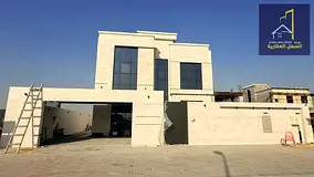 Villa for sale in a very prime location near Al-Hawshi Bridge