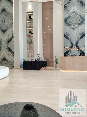 غرفة نوم واحدة في الطابق العلوي | شرفة | إطلالات على الحديقة والأفق | Binghatti Royale JVC