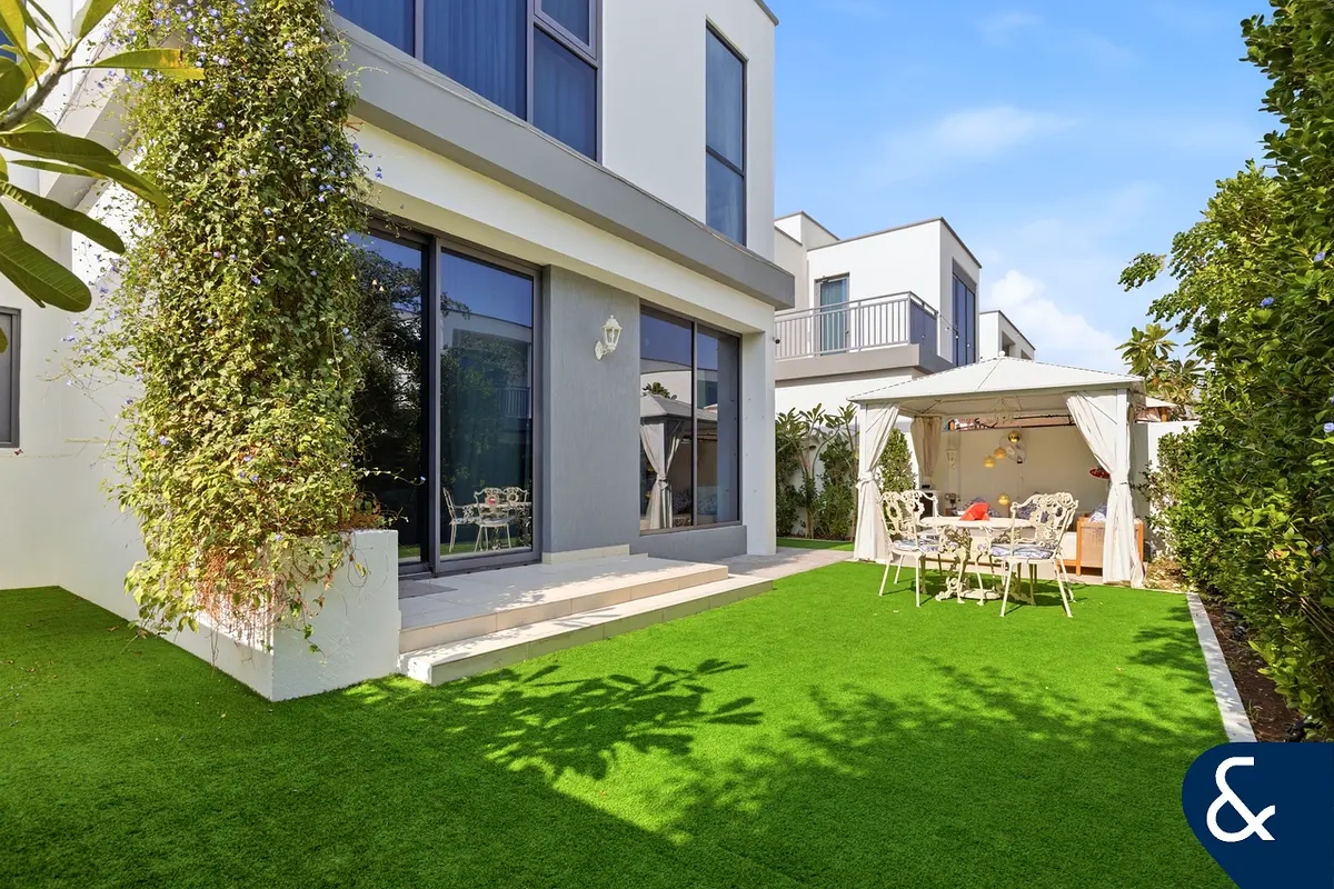 Exclusive | Extended | Type 2E | Call To View