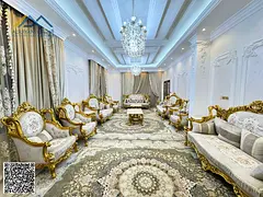 Upscale lifestyle, luxurious amenities, prime location