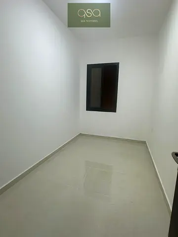 Luxurious villa seven bed room one majlis nine bathroom one made room inside one outside five car parking available for sale