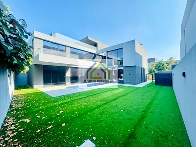 5BR Villa With Private Swimming Pool Gated Community