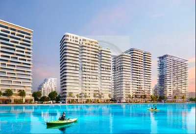 شقة  فاخرة | إطلالة على البحيرة الكريستالية | عائد استثمار مرتفع