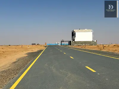 امتلك ارض سكني جاهزه للبناء زاويه على شارعين تملك عرب في الشارقة