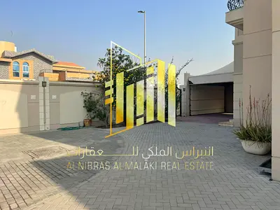 5 Master Bedroom villa With Huge Parking For Rent - 190K Al Falaj