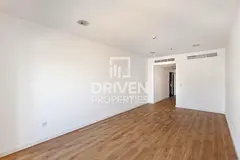 Bright and Modern Unit | Sea View | Available