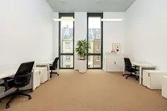 Fully serviced private office space for you and your team in Spaces CommerCity