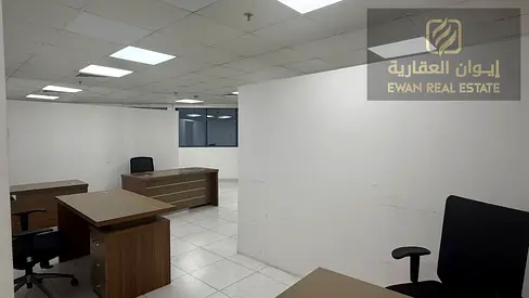 للبيع مكتب في أبراج الفالكون – موقع مميز وفرصة استثمارية