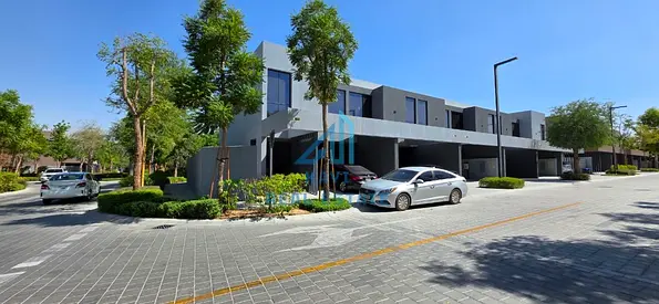 🏡✨ Corner L-Shaped 3BR Townhouse with Added Privacy | Kaya, Masaar