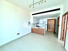Premium 1-Bed Living | Refined Interiors I Pool View