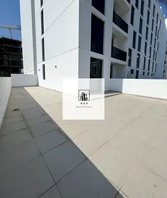 Spacious luxurious 2bhk apartment with huge size balcony