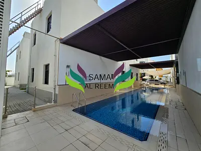 5 Bed Compound Villa With Shared Pool | Jumeirah 1