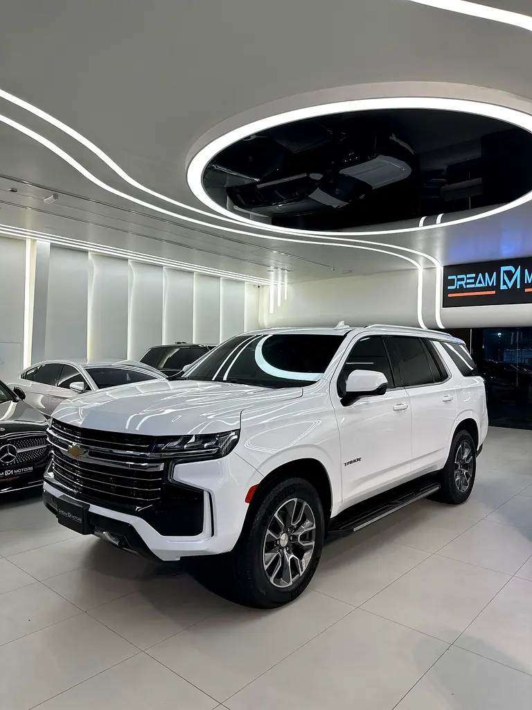 Chevrolet Tahoe 2022 — photo 1 of 17
