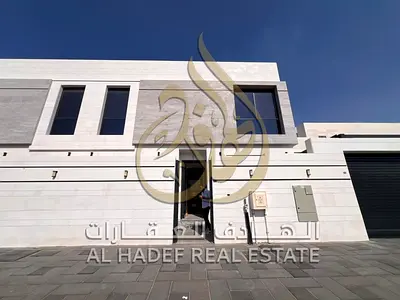 للبيع – فيلا مودرن في الحوشي | تملك حر للعرب  فيلا مودرن بتصميم عصري وتشطيبات راقية للبيع في منطقة الحوشي، مناسبة للسكن العائلي والاستثمار.  مواصفات ا