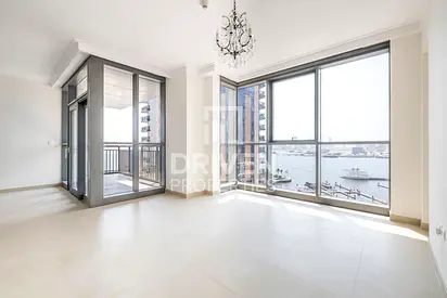 Creek View | Chiller Free | Modern Layout