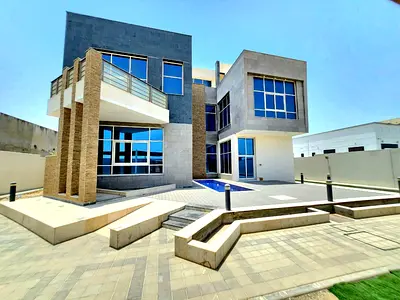 Ultra Luxury 5BR| Private Pool | Large Garden