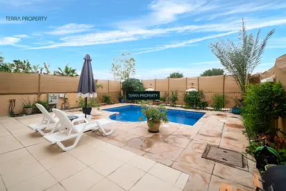 Elegant 3-Story Villa with Private Pool |Golf Views