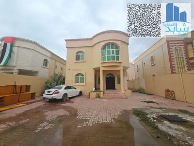 Prime Location / Master Bedroom / Huge Yard
