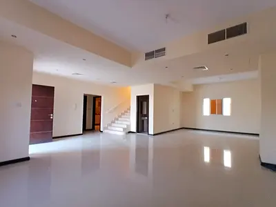 Huge offer 4 badroom villa with balcony and maid room price 115k