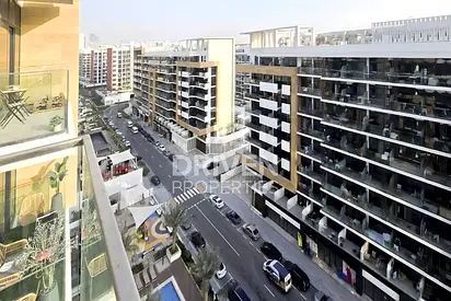 Ready to Move in | High Floor | Pool View