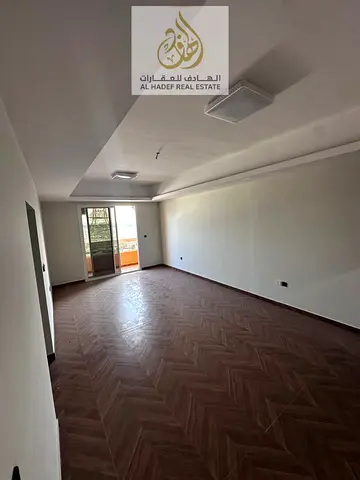 🏡 للإيجار في عجمان – منطقة المويهات 3  شقة واسعة بموقع مميز قريبة من أهم الخدمات والمعالم الحيوية.  📍 الموقع:  بالقرب من أكاديمية عجمان  قريب من مست