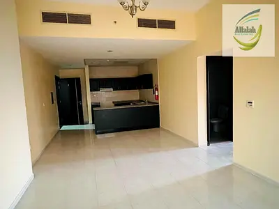 970 sqft 1 plus study Room apartment Gold crest tower