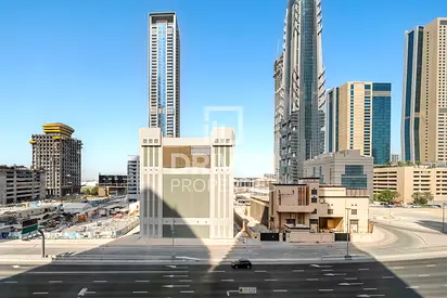 Nearby Dubai Mall and Burj Khalifa | High End Unit