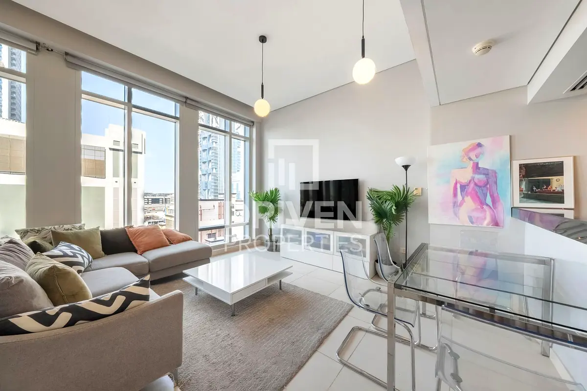 Image showcasing 20 NYC buildings with rooftop pools offering luxurious resort-style ...