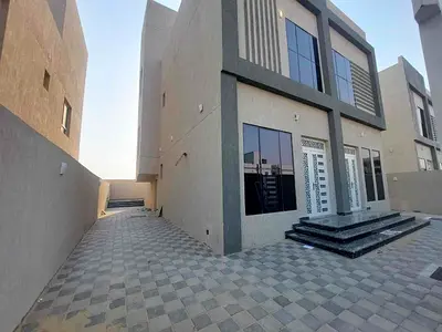 Villa for rent in Al-Yasmine, very clean, 6 master bedrooms, a living room, a full hall, a maid, two cars, and a roof, for ninety thousand cash, ready for immediate residence.