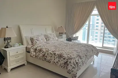 HighFloor | Canal View | Open Water View Angle