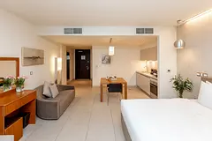 Studio, The Radisson Blue Residence, Dubai Marina