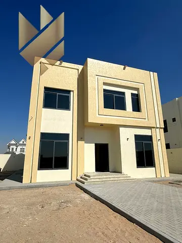 فيلا راقية جديدة للإيجار السنوي في الطي