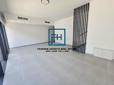 4 bedroom mid townhouse available for resale.