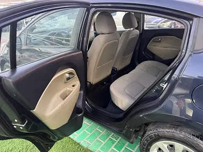 2016 KIA RIO 照片 12