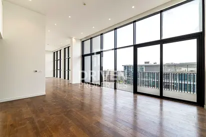 Luxurious Penthouse | Vacant with Maid Room