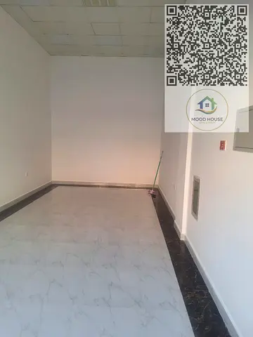 محل للإيجار السنوي | رقم 4 – الروضة 2 | موقع مميز ومرئى