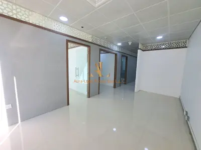 Dewa Free: Sheikh Zayed Spacious Partition Office