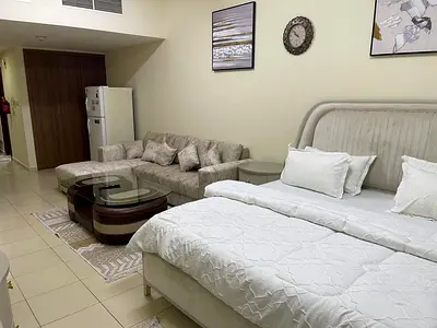 فرصه مميزه للسكن والايجار  في ارقي ابراج عجمان