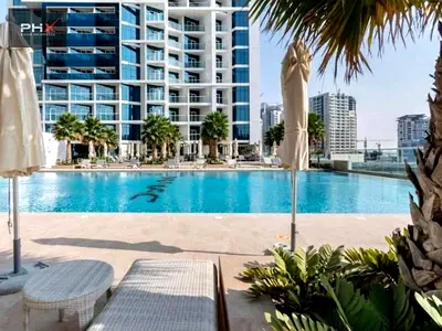 Higher Floor I Mesmerizing Canal View I Fully Furnished