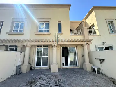 Quiet Community | Single Row | Private Villa