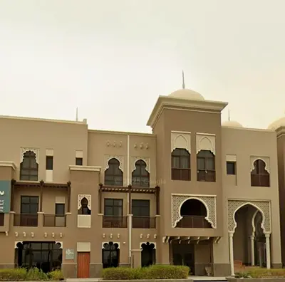 فيلا راقية داخل مجمع فخم على شاطئ الحيرة