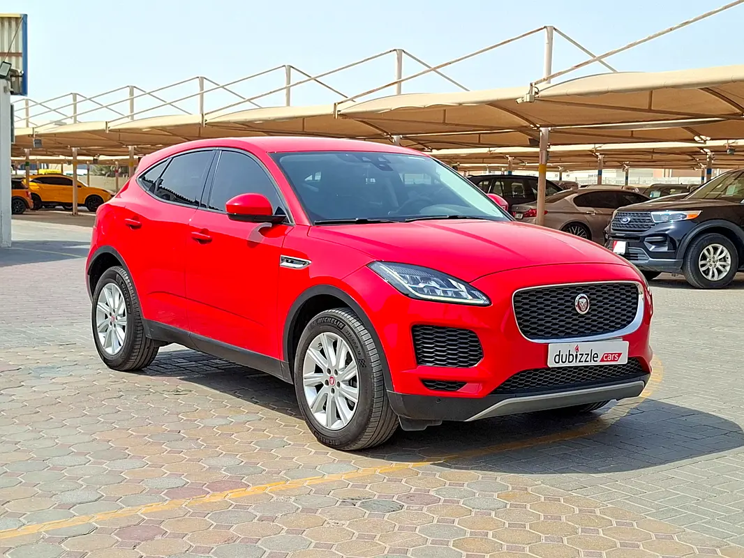 Jaguar E-Pace 2020 — photo 1 of 15