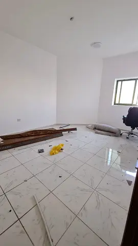 كاميرات مراقبة تعمل على مدار 24 ساعة  برج عائلي بالكامل  مواقف خارجية مجانية فقط  صيانة ممتازة طوال العام  الموقع والمعالم القريبة:  مول  سوبرماركت  م