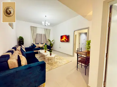 السلام عليكم ورحمة الله وبركاته 🌊✨ اليوم جايبين لكم عرض مميز جداً للسكن الراقي على كورنيش عجمان بإطلالة جميلة وأجواء هادئة 👌 🏡 غرفة وصالة مفروش فرش