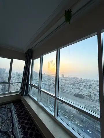 فرصة استثمارية مميزة 3 غرف وصالة  في قلب الشارقة 🌟