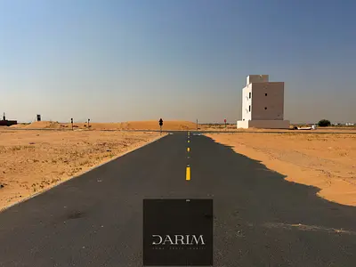 قطعة أرض للبيع في منطقة أبتاون - بساتين السرة، أم القيوين (أرضي + طابقين) دفعة أولى 226,560