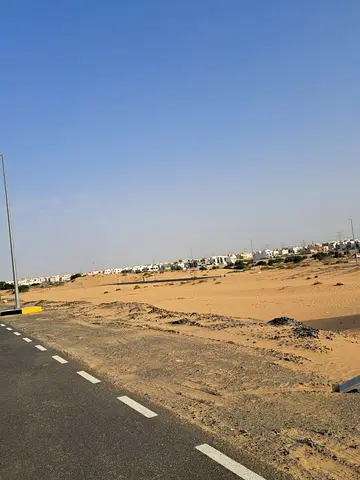 للبيع ارض تجارية في المالحة الشارقة
