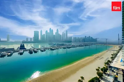 Sea View Residence|Premium Beachside Living|