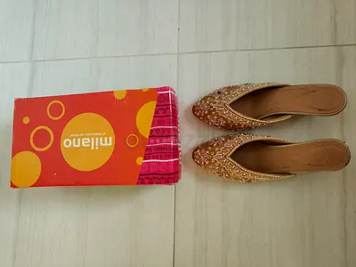 Stylish Embroidered Womens Flats