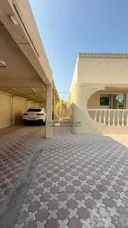 Golden opportunity (120) for sale: a traditional house in the Yarmouk area, Al-Qasimiyah neighborhoo
